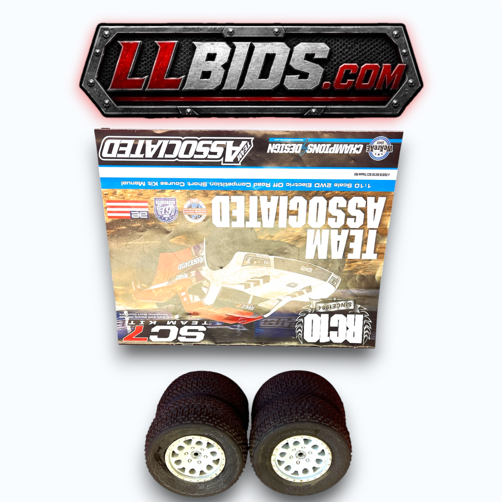 Team Associated SC7 2wd roller. LA420031