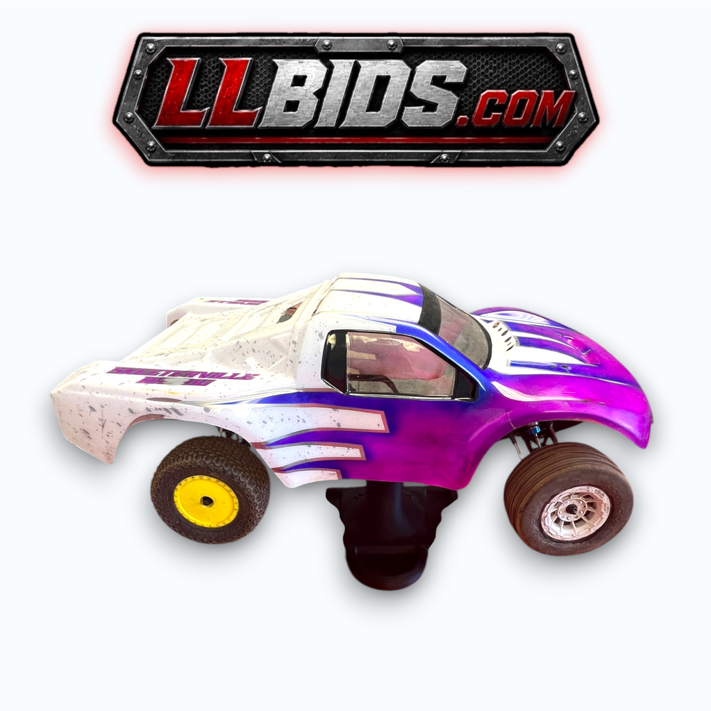 Team Associated SC7 2wd roller. LA420031