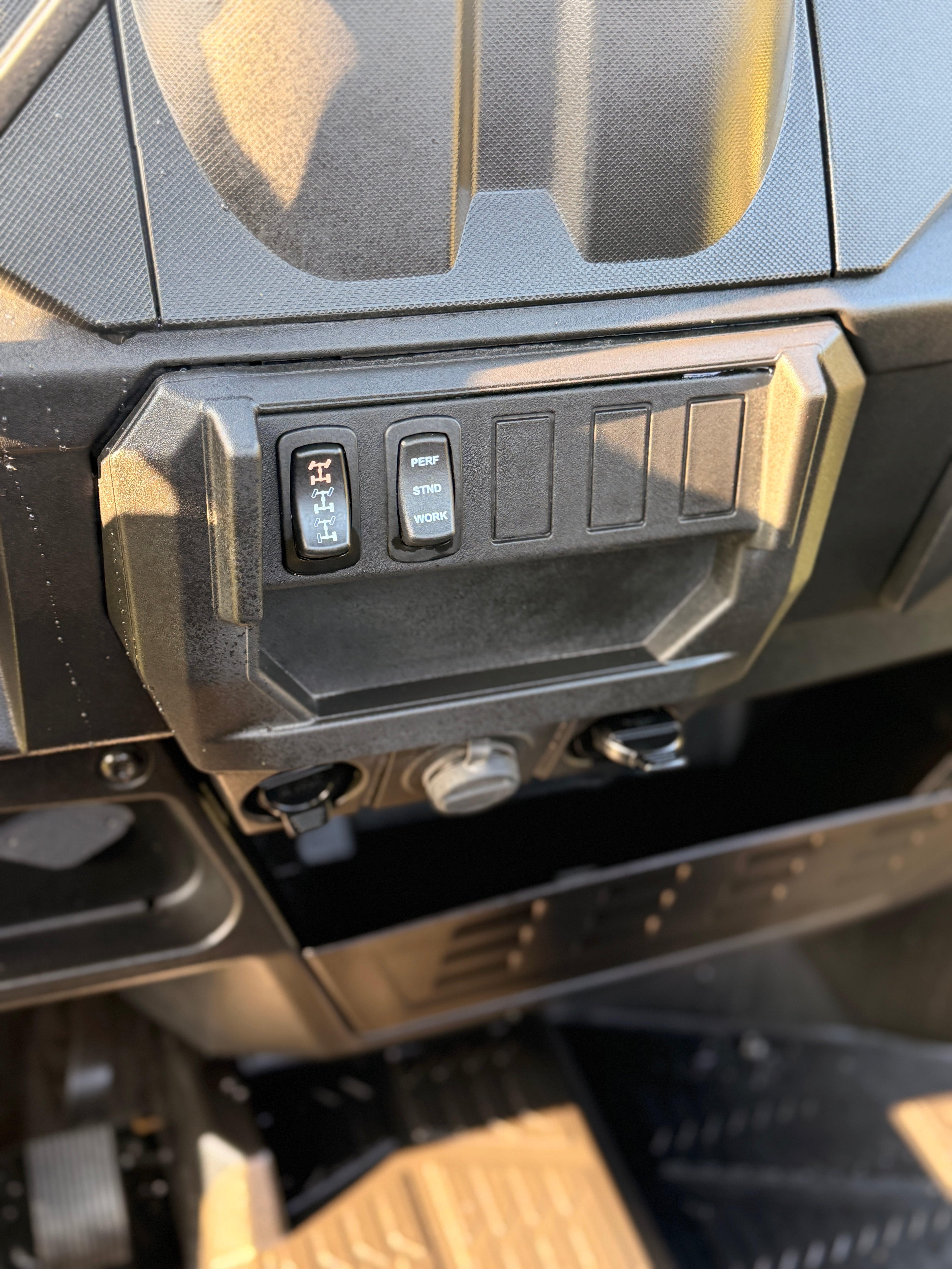 2025 Polaris RANGER XP 1000 Premium 4500# Winch