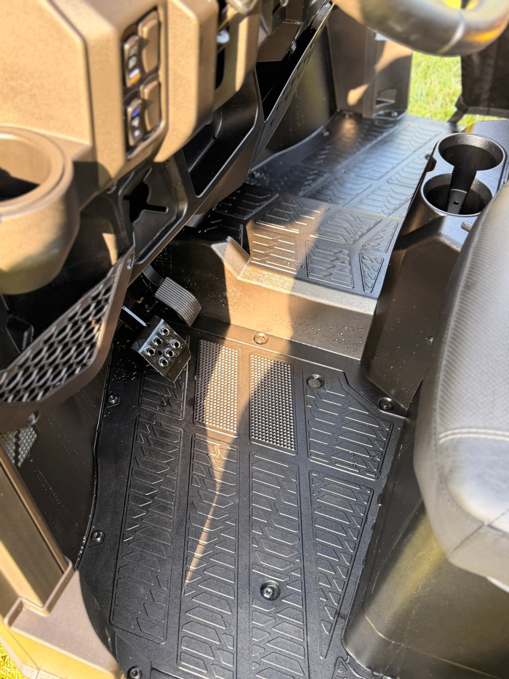 2025 Polaris RANGER XP 1000 Premium 4500# Winch